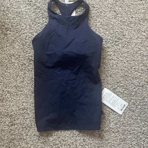 Lululemon In Training Tank - Picture 4 of 5